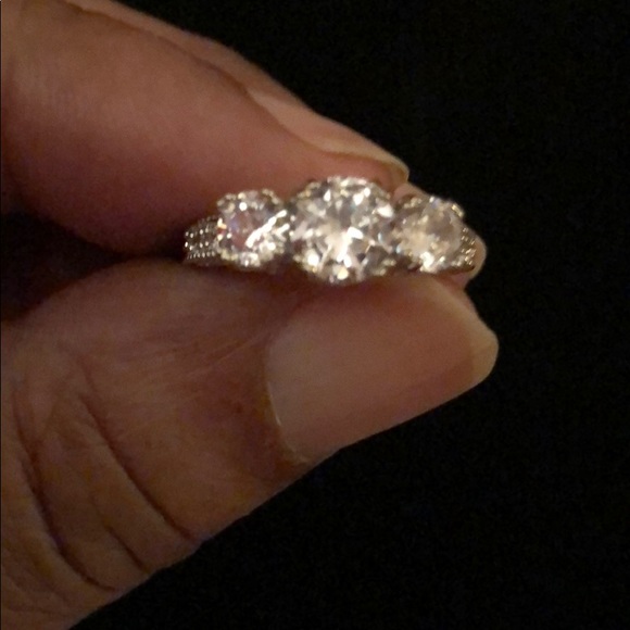 Ring - Picture 3 of 4